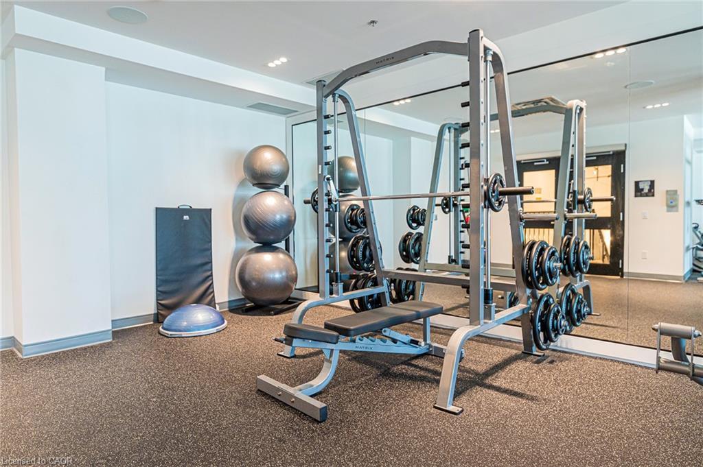 1810-15 Wellington Street S, Kitchener, ON - Indoor Photo Showing Gym Room