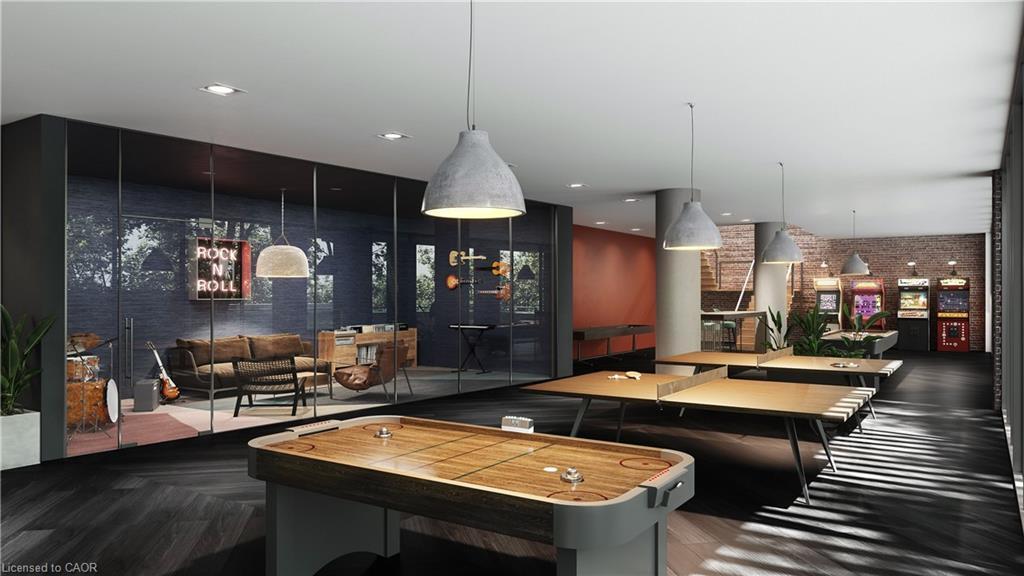 1810-15 Wellington Street S, Kitchener, ON - Indoor Photo Showing Other Room