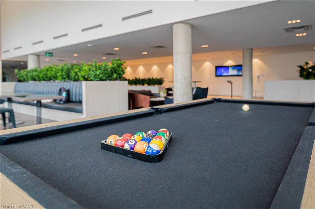 1810-15 Wellington Street S, Kitchener, ON - Indoor Photo Showing Other Room