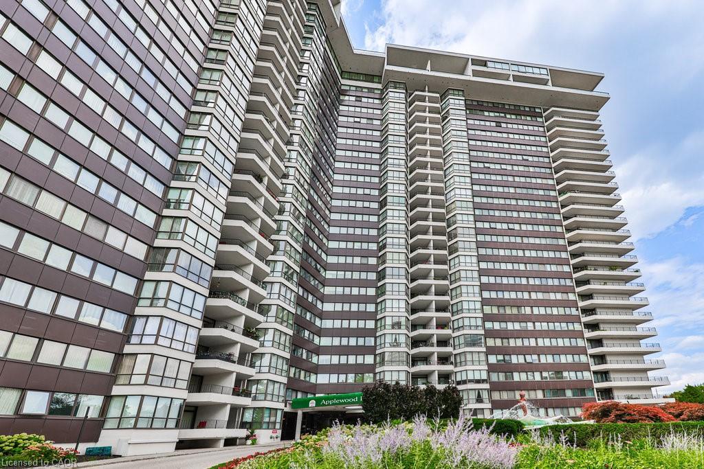 606-1333 Bloor Street, Mississauga, ON - Outdoor With Balcony With Facade