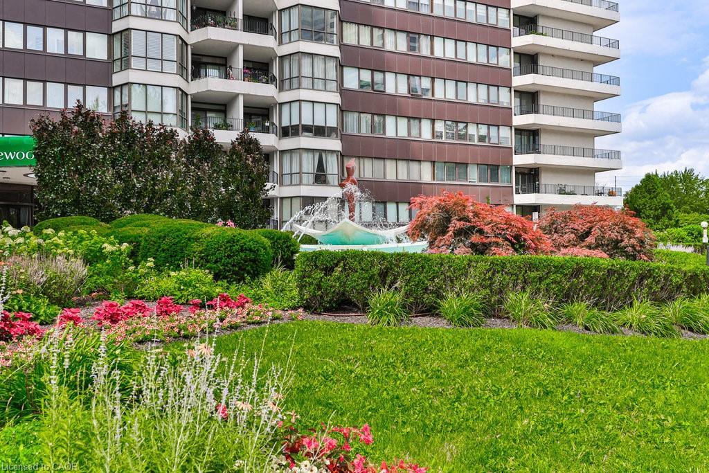 606-1333 Bloor Street, Mississauga, ON - Outdoor With Balcony