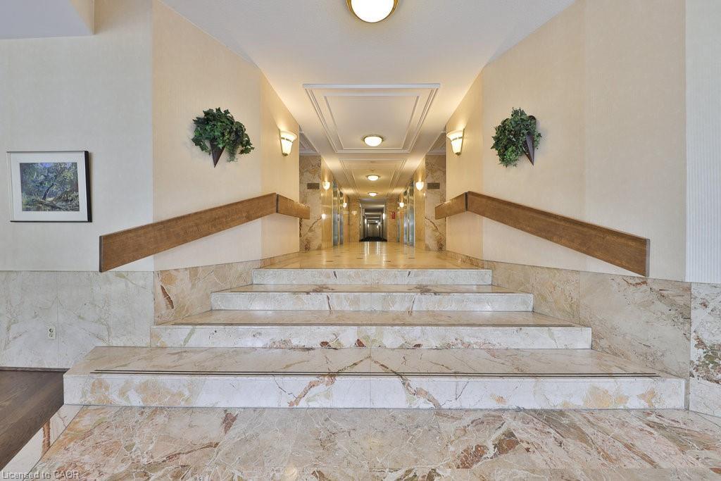 606-1333 Bloor Street, Mississauga, ON - Indoor Photo Showing Other Room