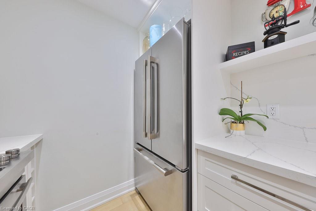 606-1333 Bloor Street, Mississauga, ON - Indoor Photo Showing Other Room