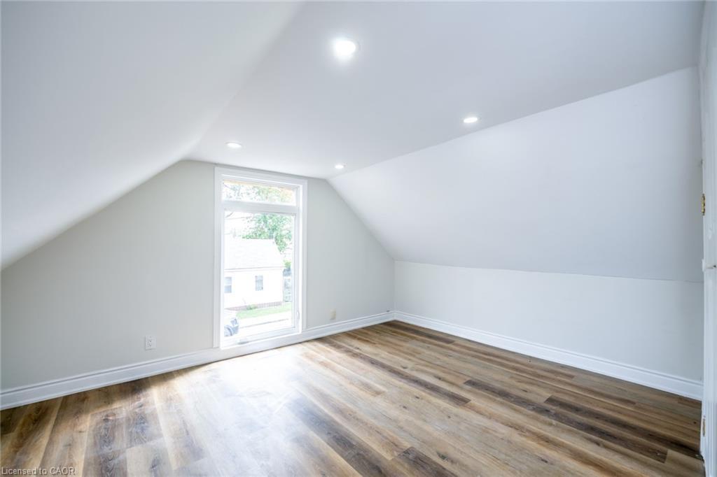 143 Glendale Avenue N, Hamilton, ON - Indoor Photo Showing Other Room