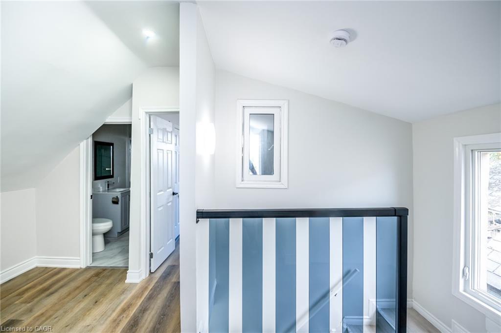 143 Glendale Avenue N, Hamilton, ON - Indoor Photo Showing Other Room