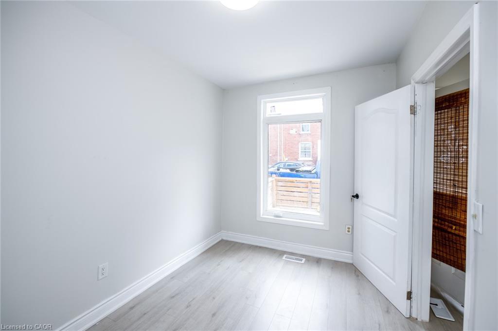 143 Glendale Avenue N, Hamilton, ON - Indoor Photo Showing Other Room