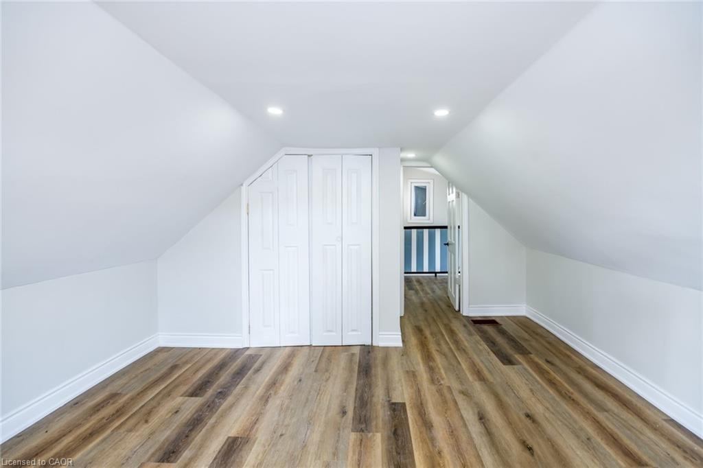 143 Glendale Avenue N, Hamilton, ON - Indoor Photo Showing Other Room