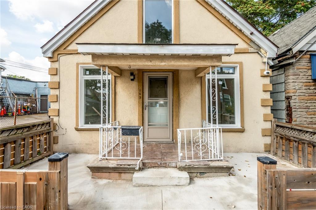 143 Glendale Avenue N, Hamilton, ON - Outdoor