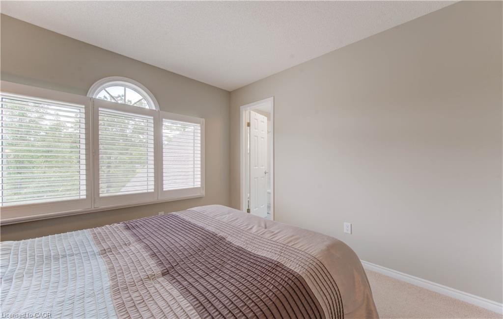 61-225 Benjamin Road, Waterloo, ON - Indoor Photo Showing Bedroom