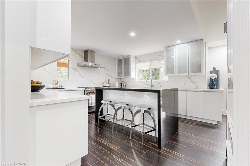 13127 27 Side Road, Halton Hills, ON - Indoor Photo Showing Kitchen