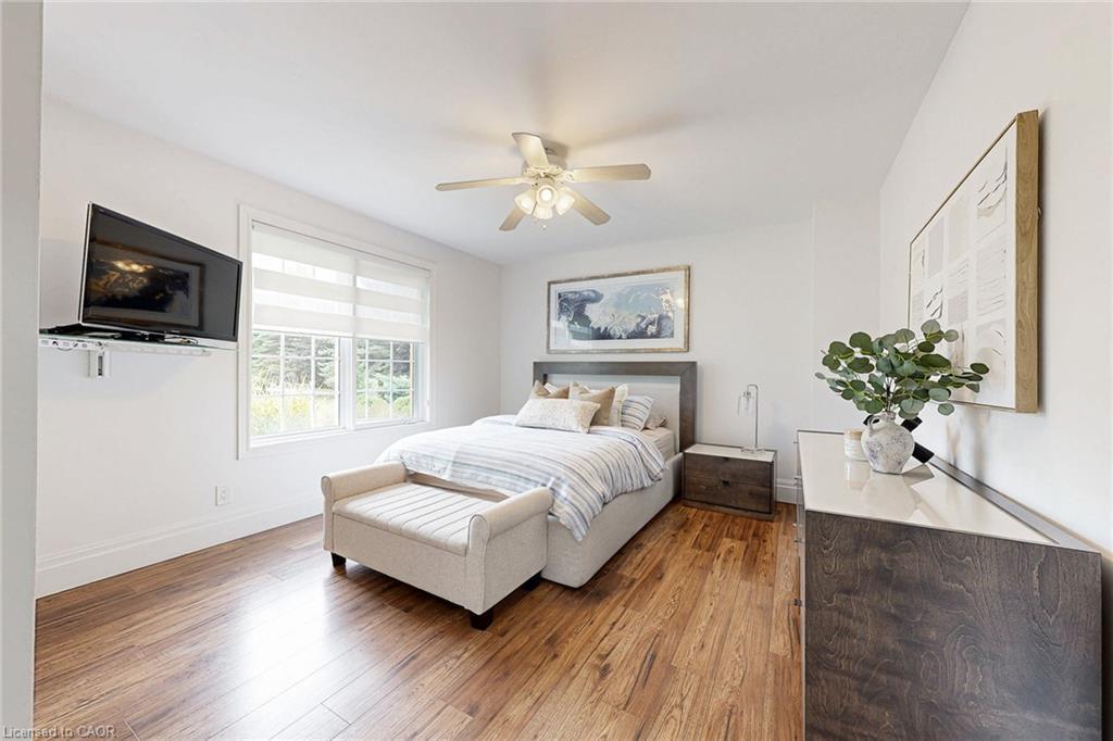 13127 27 Side Road, Halton Hills, ON - Indoor Photo Showing Bedroom