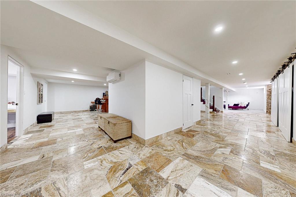 13127 27 Side Road, Halton Hills, ON - Indoor Photo Showing Other Room