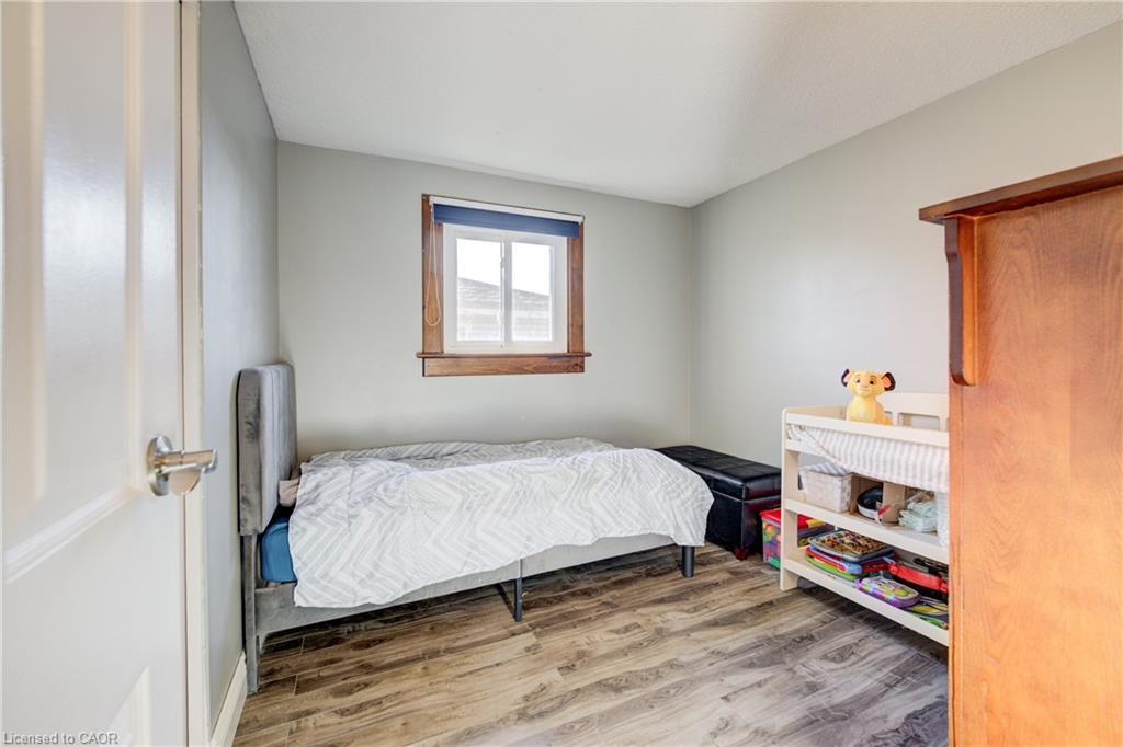 26 Cluthe Crescent, Kitchener, ON - Indoor Photo Showing Bedroom