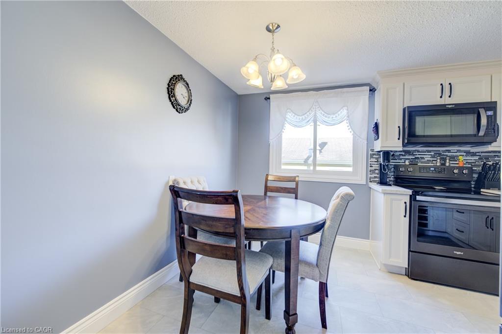 26 Cluthe Crescent, Kitchener, ON - Indoor