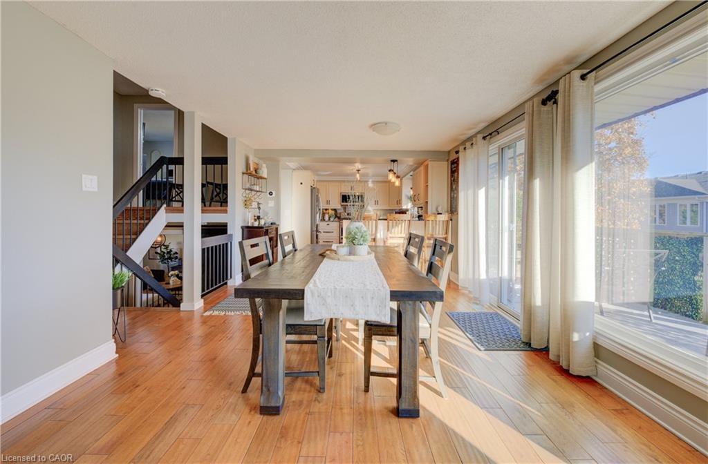 47 Manor Drive, Kitchener, ON - Indoor Photo Showing Dining Room