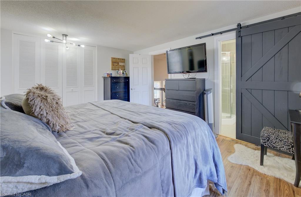 47 Manor Drive, Kitchener, ON - Indoor Photo Showing Bedroom