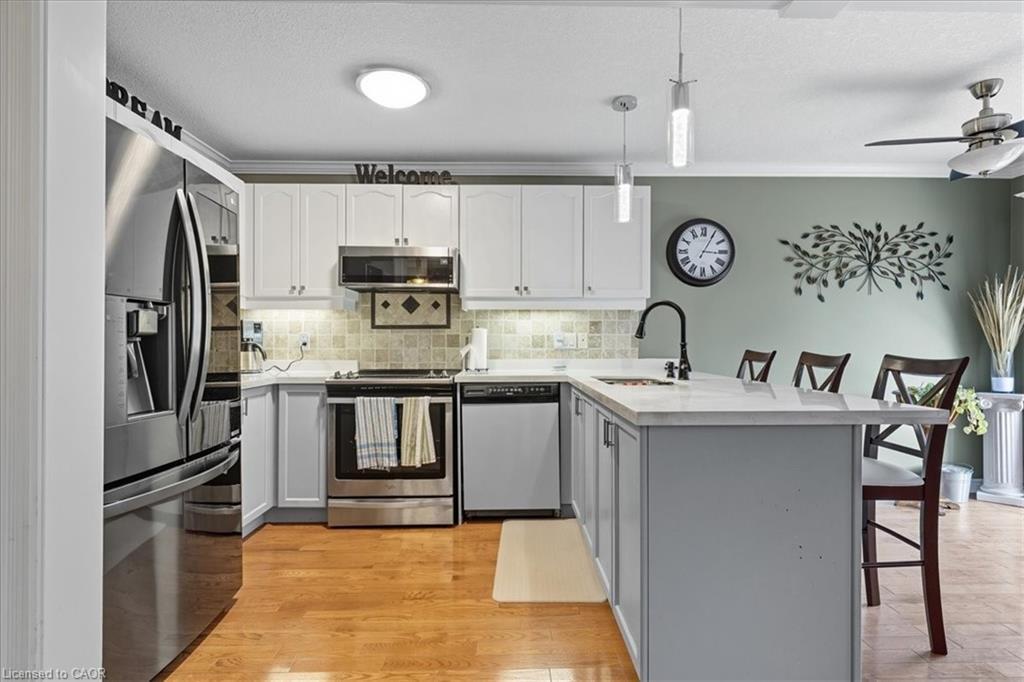 57 Tweedsdale Street, Kitchener, ON - Indoor Photo Showing Kitchen