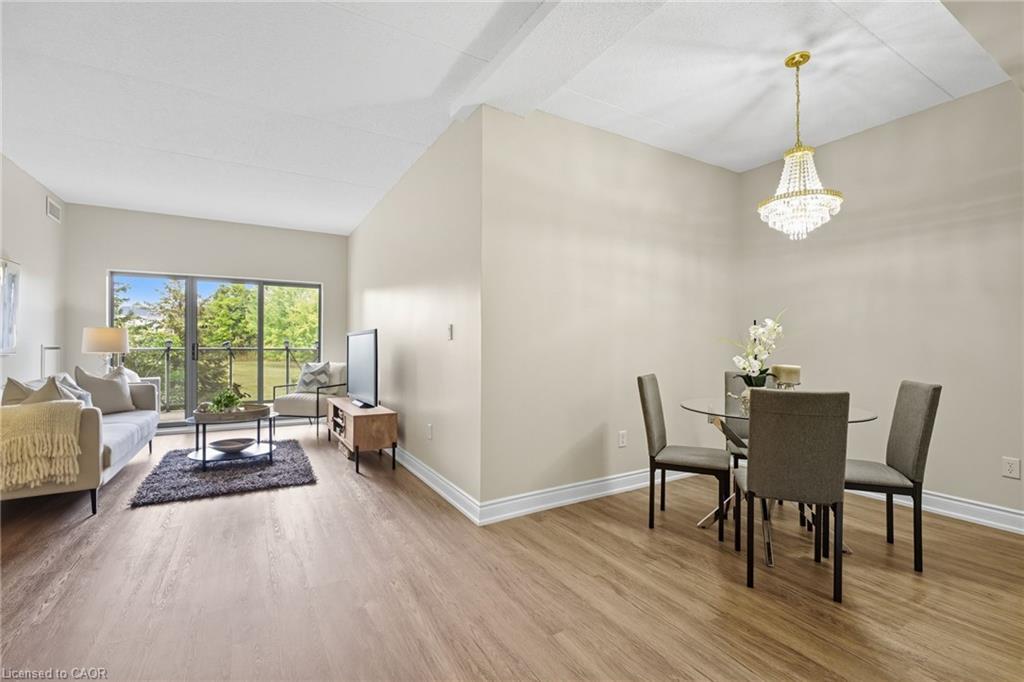 215-2075 Amherst Heights Drive, Burlington, ON - Indoor