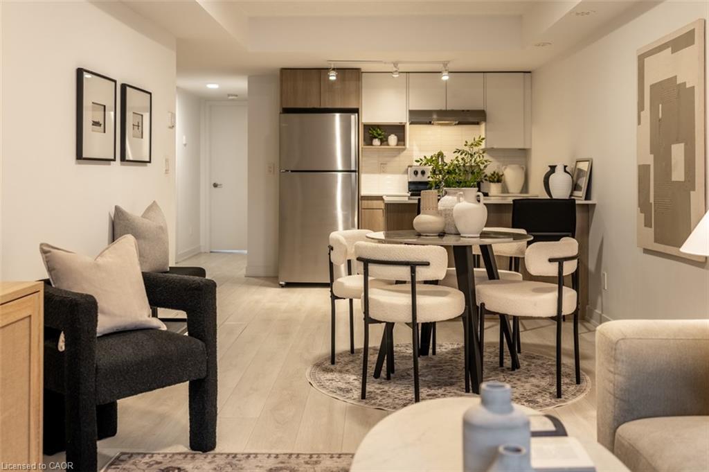 608-1129 Cooke Boulevard, Burlington, ON - Indoor Photo Showing Other Room