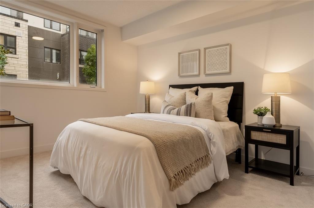 608-1129 Cooke Boulevard, Burlington, ON - Indoor Photo Showing Bedroom