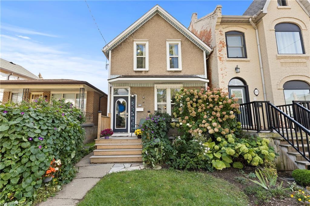 25 Chatham Street, Hamilton, ON - Outdoor With Deck Patio Veranda With Facade