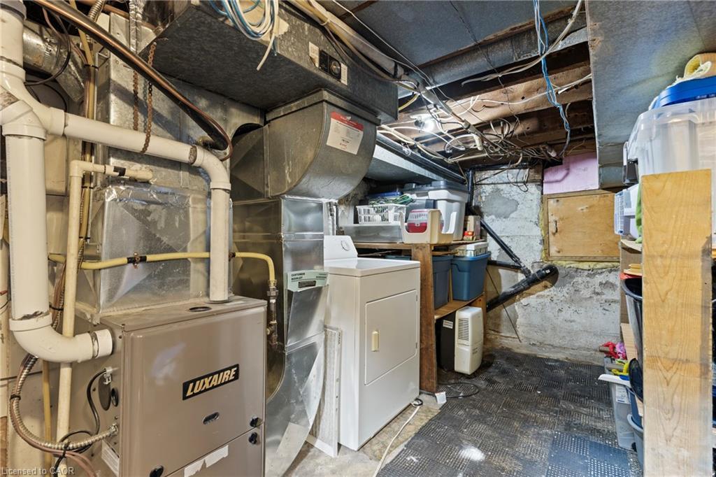 25 Chatham Street, Hamilton, ON - Indoor Photo Showing Basement