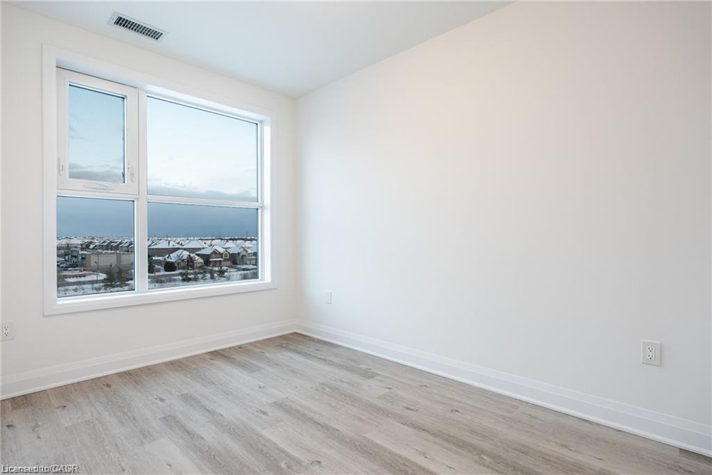 512-1936 Rymal Road E, Hamilton, ON - Indoor Photo Showing Other Room