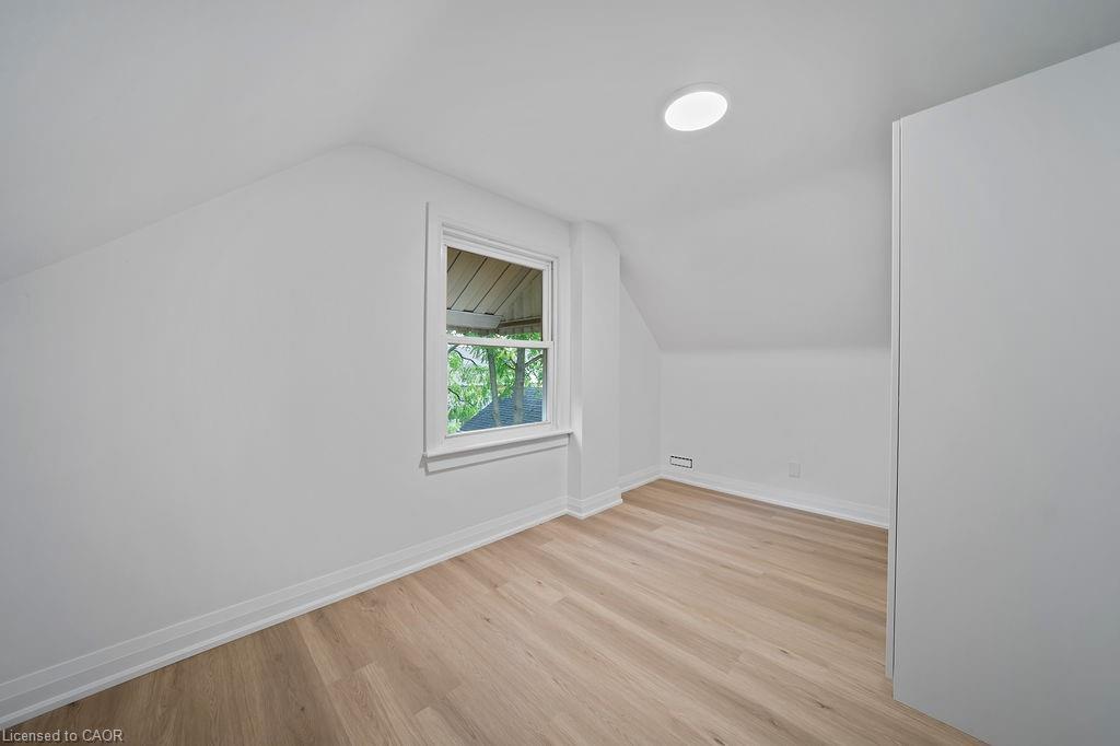 Unit 1-172 East 34Th Street, Hamilton, ON - Indoor Photo Showing Other Room