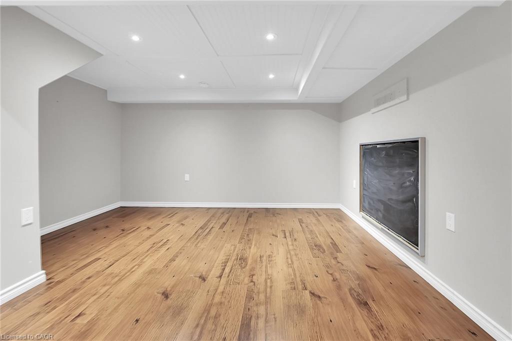 5124 Canborough Road, West Lincoln, ON - Indoor Photo Showing Other Room