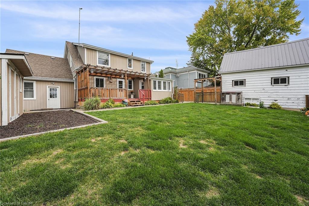 5124 Canborough Road, West Lincoln, ON - Outdoor With Exterior