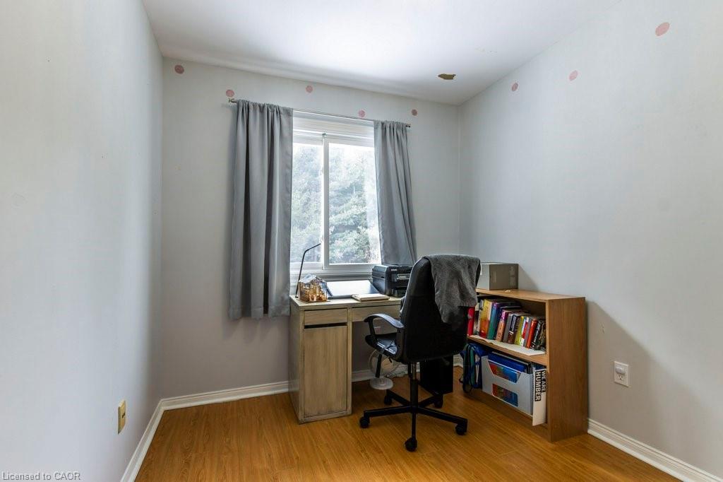 77-26 Moss Boulevard, Hamilton, ON - Indoor Photo Showing Other Room