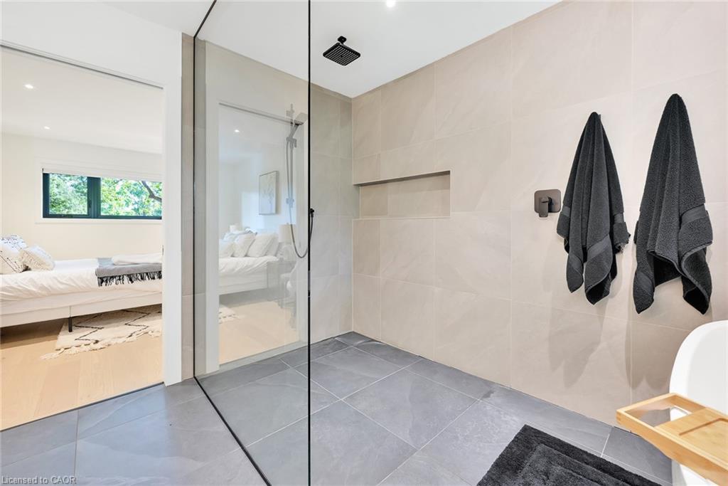 162 Stone Church Road E, Hamilton, ON - Indoor