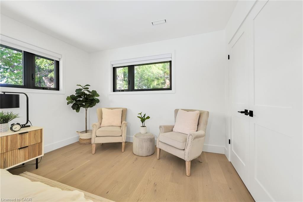 162 Stone Church Road E, Hamilton, ON - Indoor