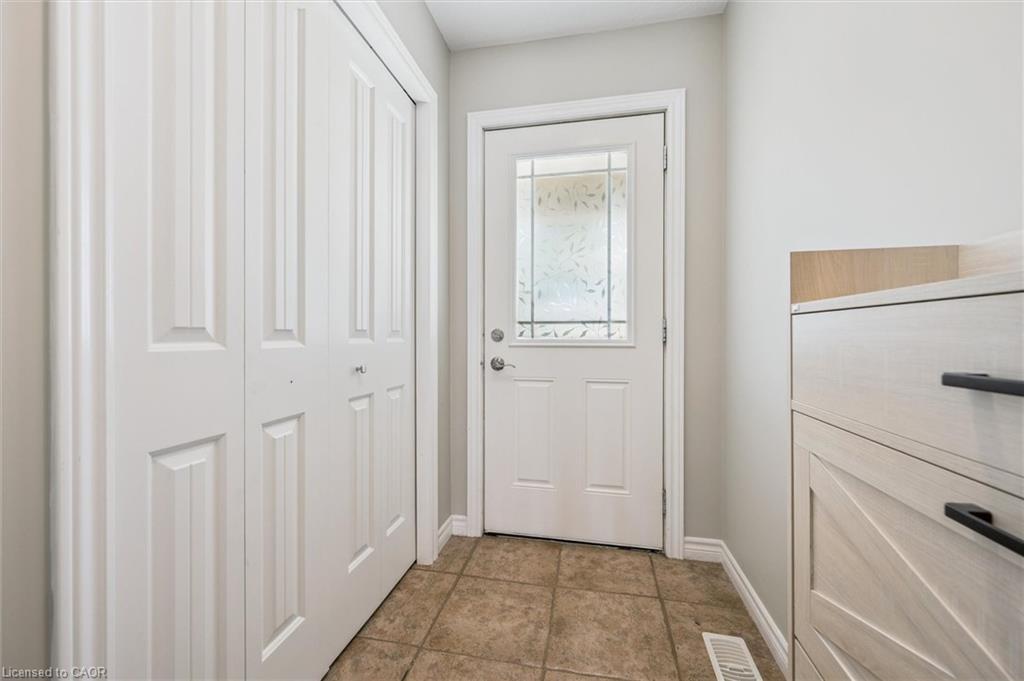 10 Katemore Drive, Guelph, ON - Indoor Photo Showing Other Room