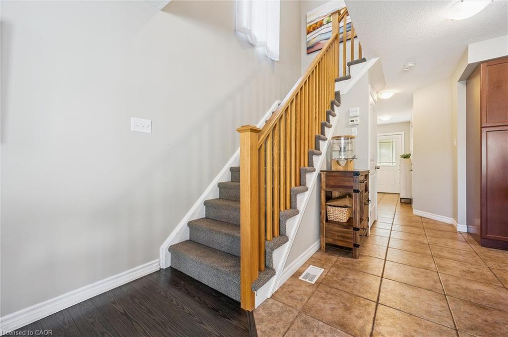 10 Katemore Drive, Guelph, ON - Indoor Photo Showing Other Room