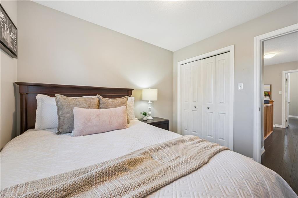 10 Katemore Drive, Guelph, ON - Indoor Photo Showing Bedroom