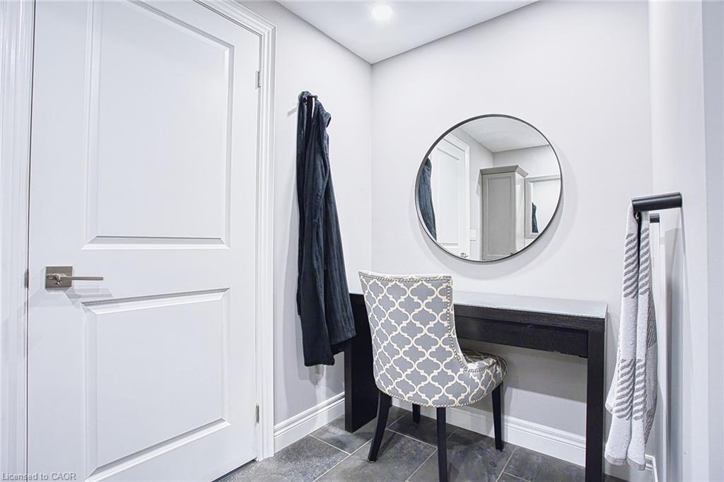 43 Sauer Avenue, Welland, ON - Indoor