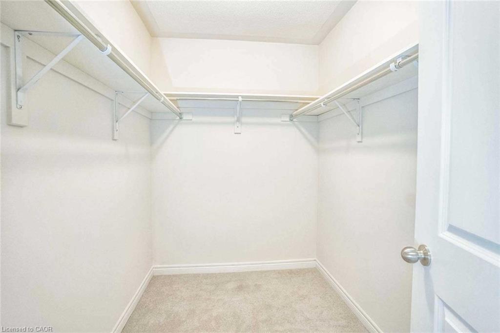 525 Red Elm Road, Shelburne, ON - Indoor With Storage