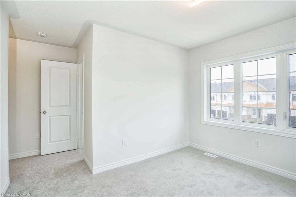 525 Red Elm Road, Shelburne, ON - Indoor Photo Showing Other Room