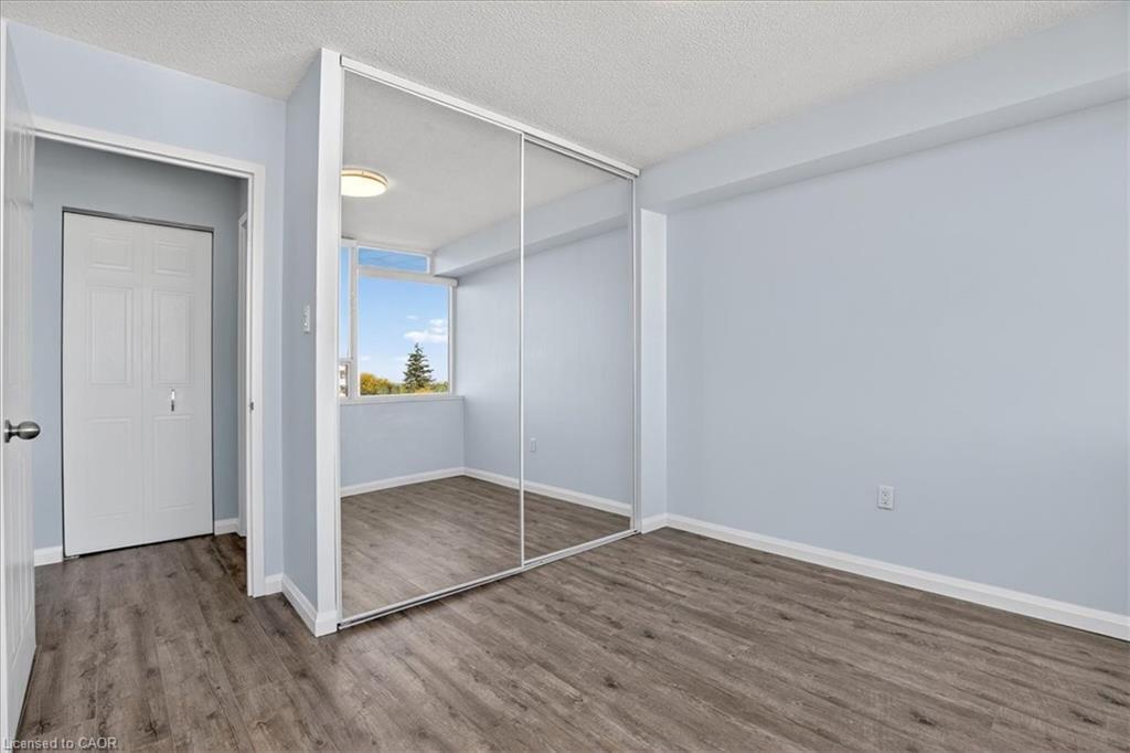 506-3227 King Street E, Kitchener, ON - Indoor Photo Showing Other Room