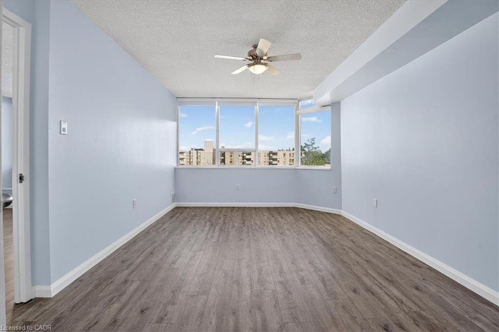 506-3227 King Street E, Kitchener, ON - Indoor Photo Showing Other Room