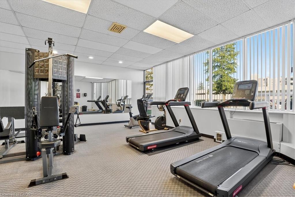 506-3227 King Street E, Kitchener, ON - Indoor Photo Showing Gym Room
