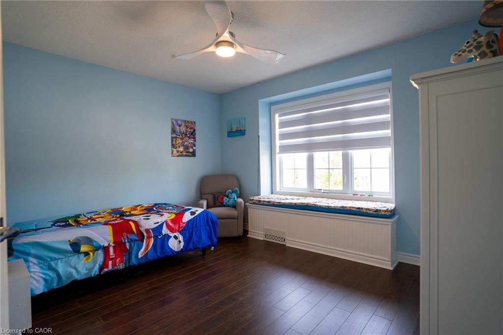 2427 Asima Drive, London, ON - Indoor Photo Showing Bedroom