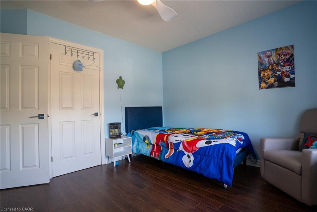 2427 Asima Drive, London, ON - Indoor Photo Showing Bedroom