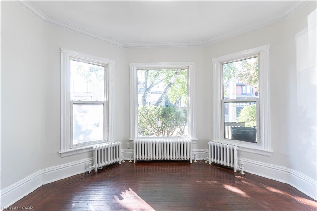 87 Gage Avenue S, Hamilton, ON - Indoor Photo Showing Other Room