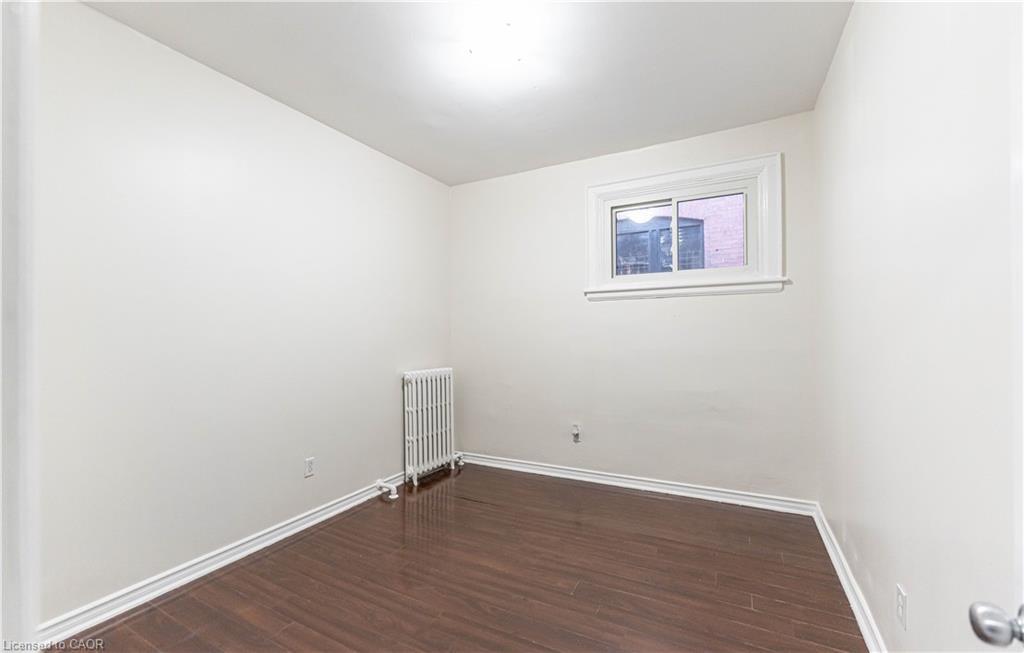87 Gage Avenue S, Hamilton, ON - Indoor Photo Showing Other Room