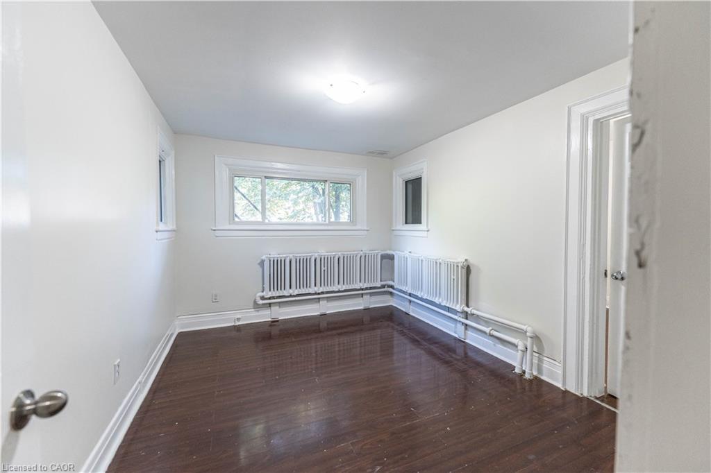 87 Gage Avenue S, Hamilton, ON - Indoor Photo Showing Other Room