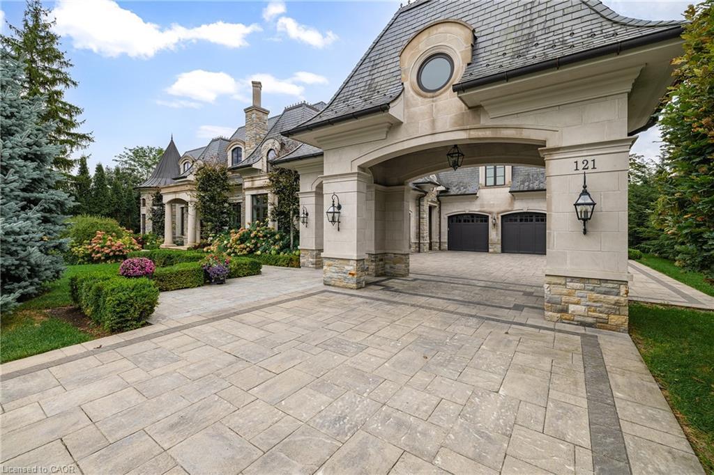 121 Rebecca Court, Maple, ON - Outdoor