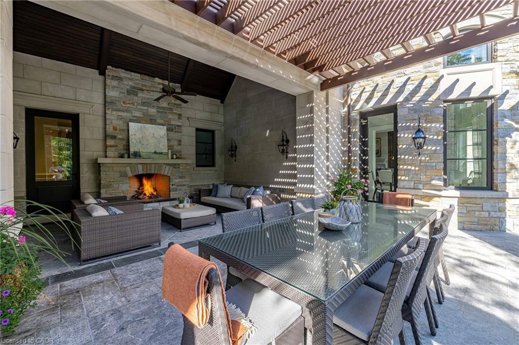 121 Rebecca Court, Maple, ON - Outdoor With Deck Patio Veranda With Exterior