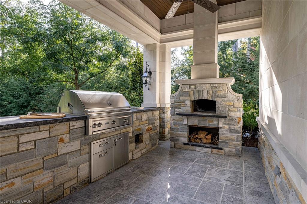 121 Rebecca Court, Maple, ON - With Exterior